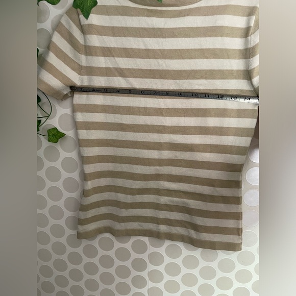 Josephine Chaus Petite short sleeve knit top with one shoulder buttons size P - Picture 9 of 15